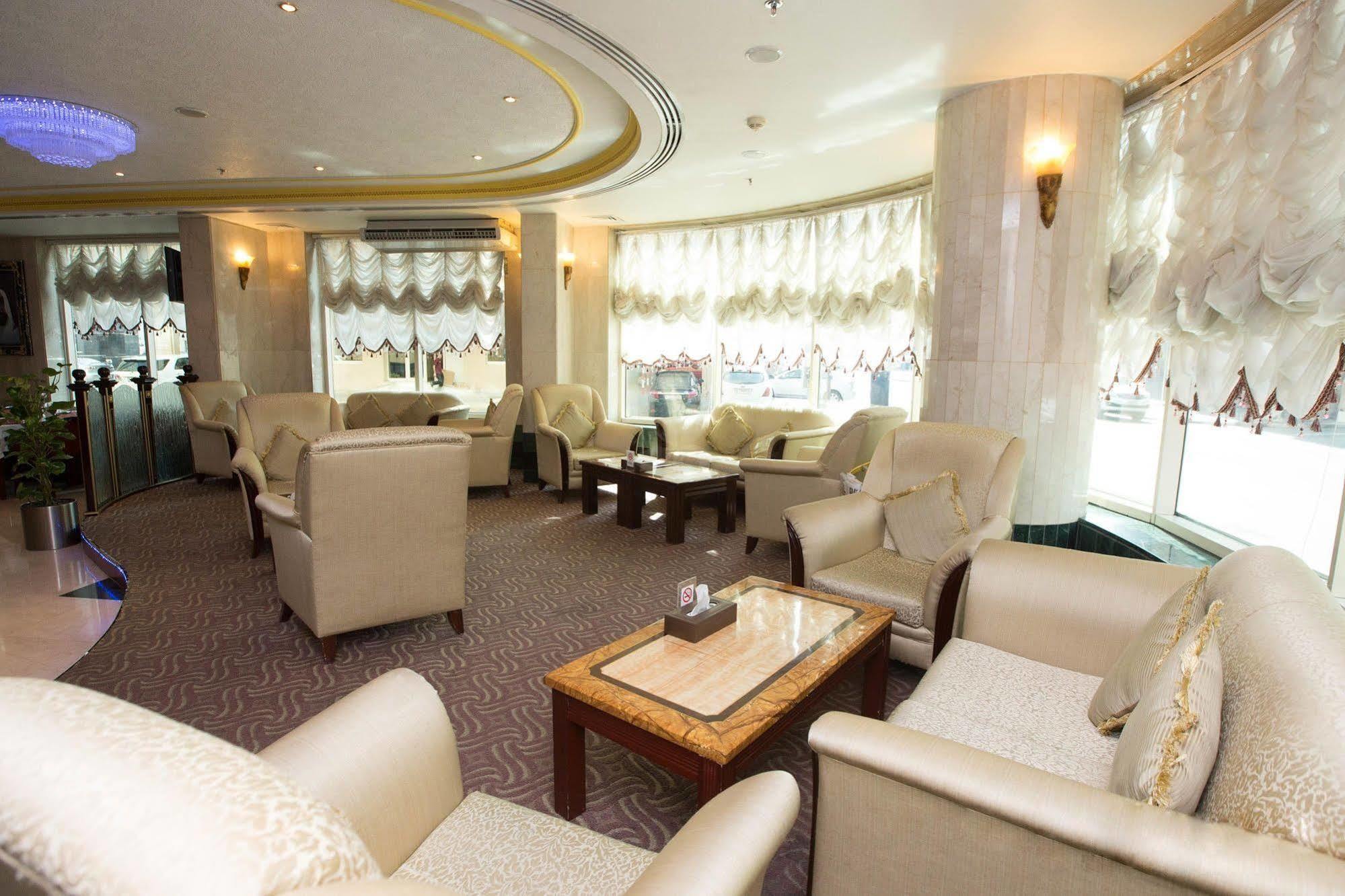 Comfort Inn Hotel Deira Dubaï Extérieur photo