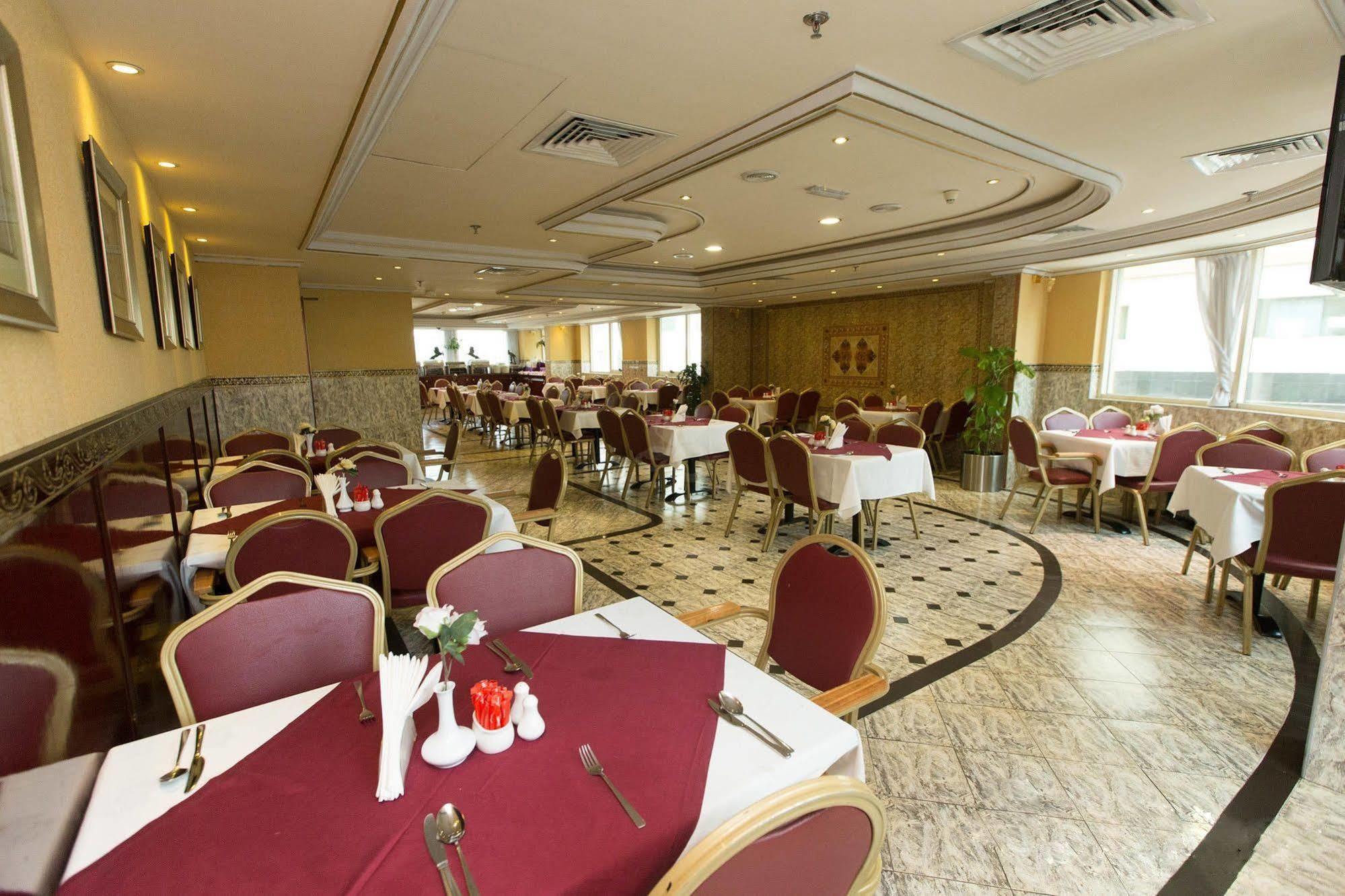 Comfort Inn Hotel Deira Dubaï Restaurant photo