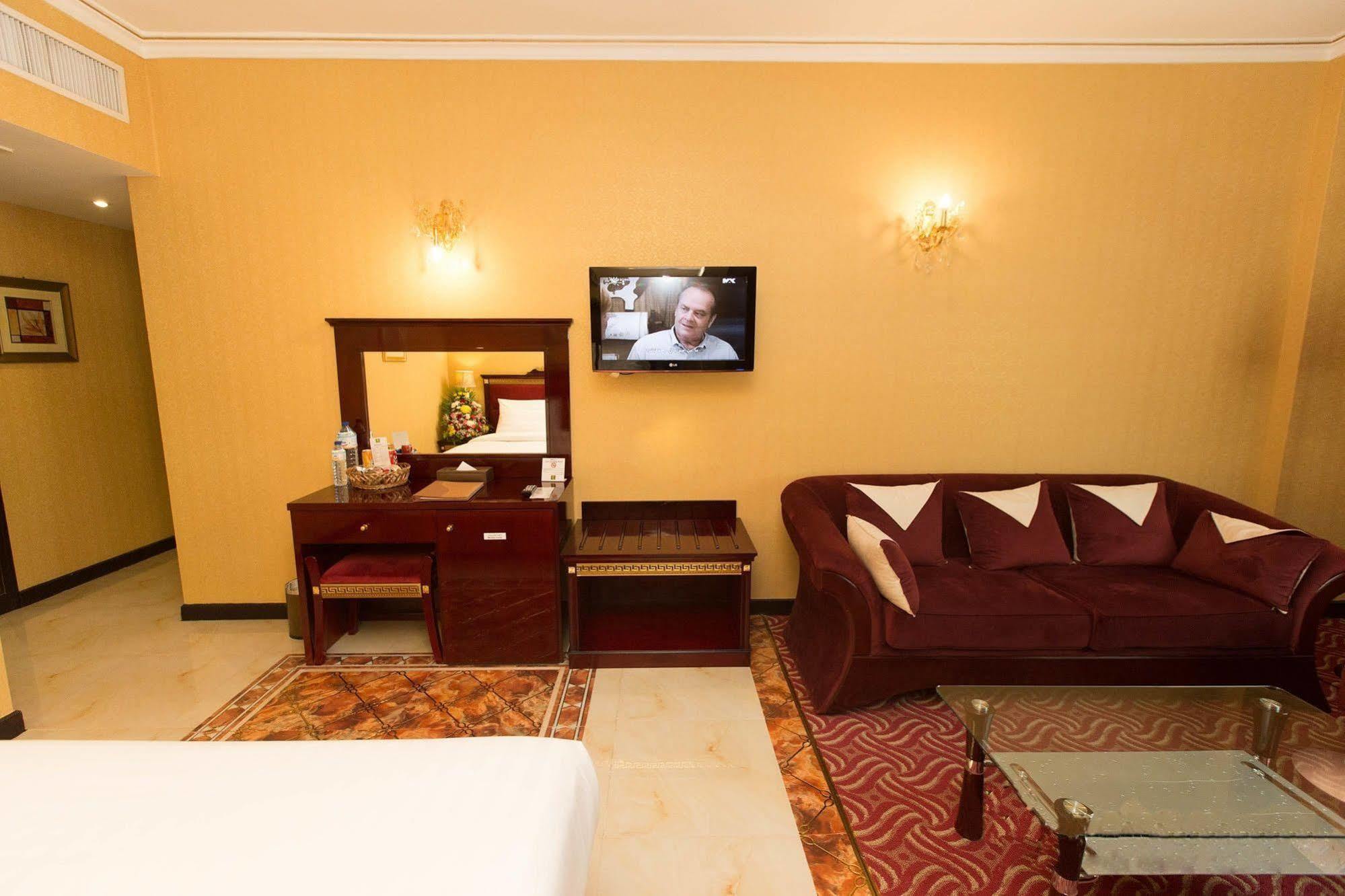 Comfort Inn Hotel Deira Dubaï Extérieur photo